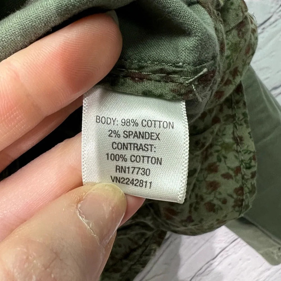 Pure Energy Olive Green Ruffled Crop Jacket with Peekaboo Floral Fabric - size 2 - Picture 12 of 15